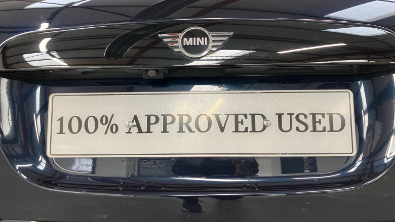 MINI Hatchback 1.5 Cooper Exclusive II 5dr Auto Petrol Hatchback